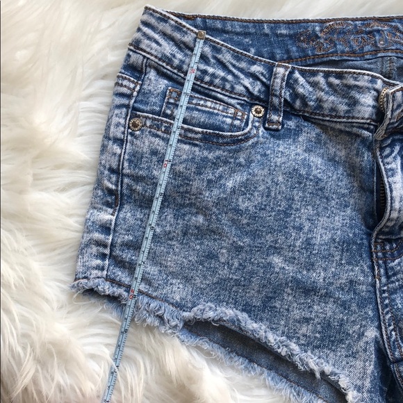 Jean Shorts - Picture 3 of 5